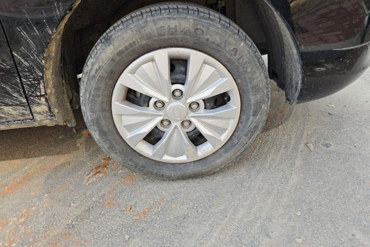 Used JAC Refine M3 2022 1.8L 7-seat Standard Edition