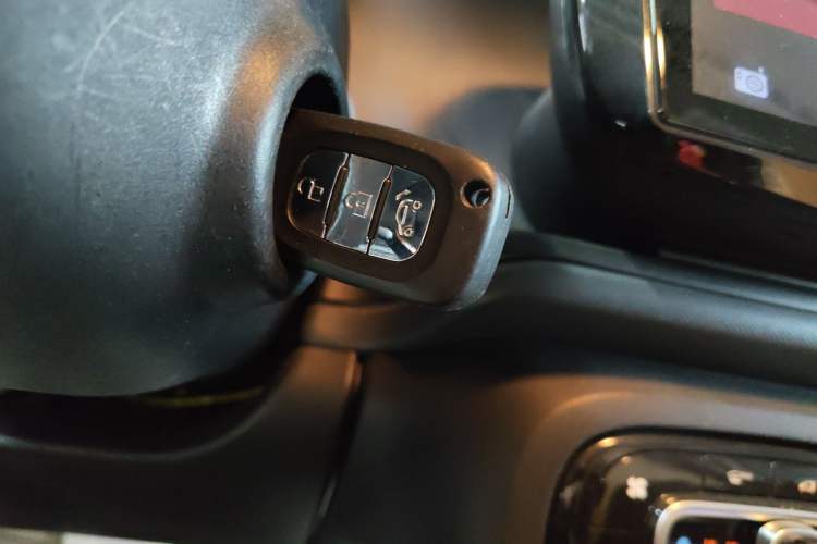 Used smart forfour 2018 1.0L 52 kW Dynamic Edition
