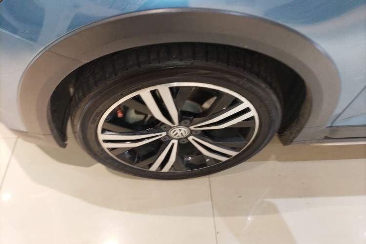 Used Volkswagen Touran 2018 Volkswagen Touran L 280TSI DSG Boundary Edition 7 Seats China VI Standard
