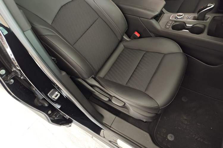 Used Cadillac XT4 2020 Revised Version 28T Two-Wheel Drive Tech Edition