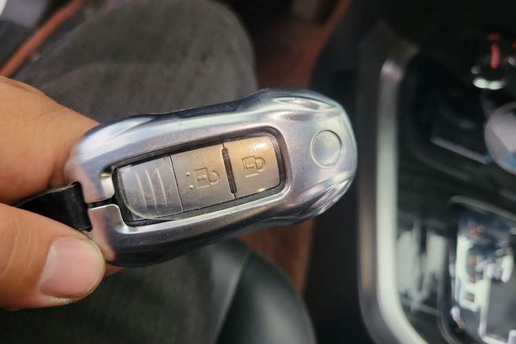 Used Nissan Terra 2020 2.5L XV 4WD Automatic Four-Wheel Drive Flagship Edition