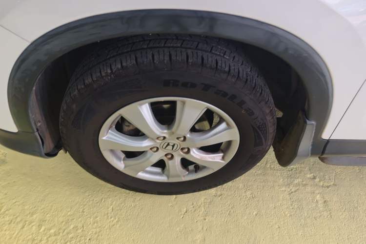 Used Honda CR-V 2012 2.0L two-wheel drive urban version
