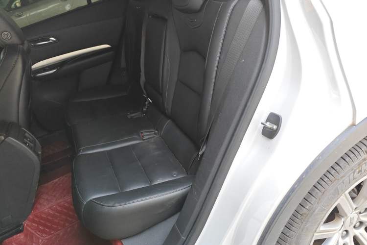 Used Cadillac XT4 2018 28T Two-Wheel Drive Leading Version