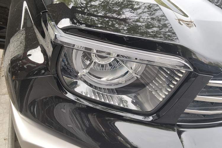 Used Tank 700 New Energy 2024 Hi4-T Extreme Edition Right Front Headlight