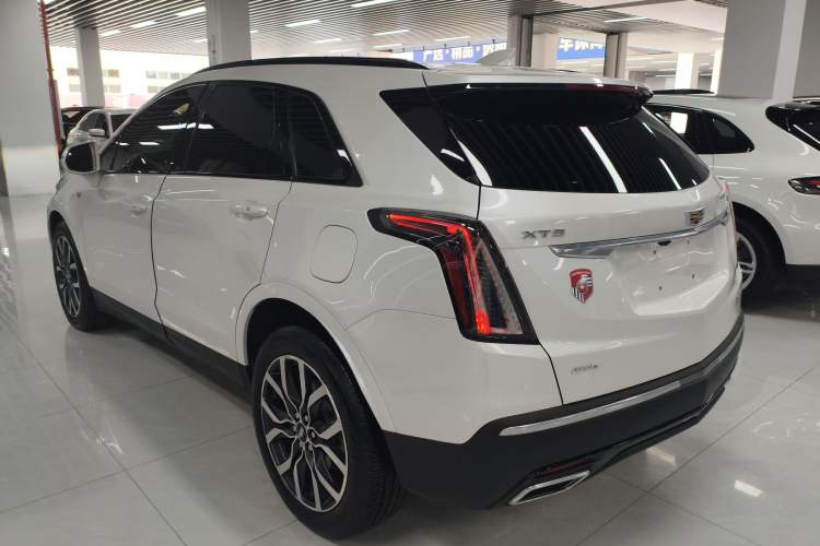Used Cadillac XT5 2022 2.0T Four-Wheel Drive Luxury Version (Hummingbird Edition) Rear Left 45 Deg