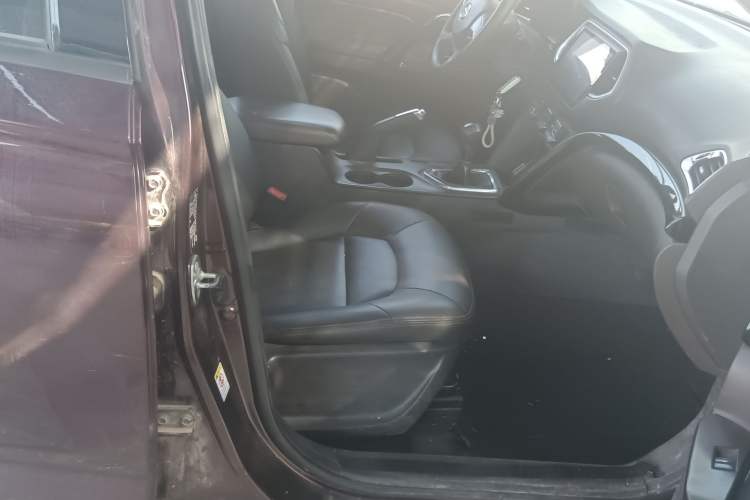 Used GAC Trumpchi GS4 2015 200T Manual Elite Edition
