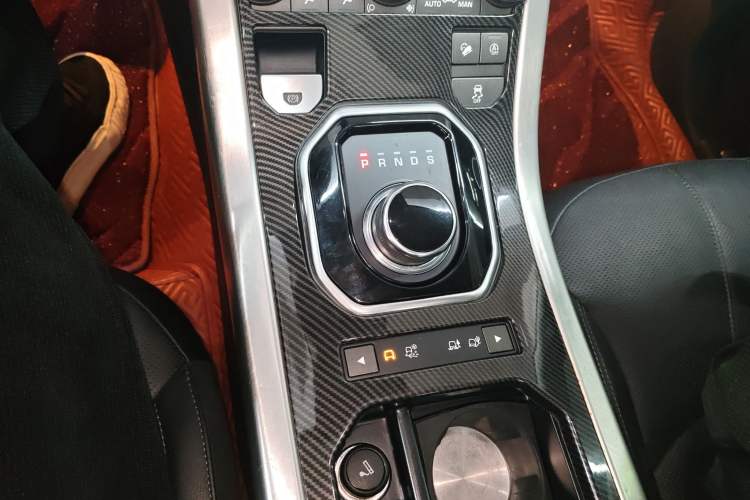 Used Land Rover Range Evoque 2018 240 PS SE DYNAMIC Smart Edition