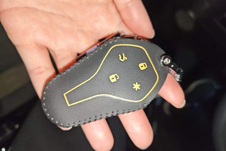 Used Hyptec HT 2023 670 Rear-Drive Ultra-High-Voltage NDA Version
