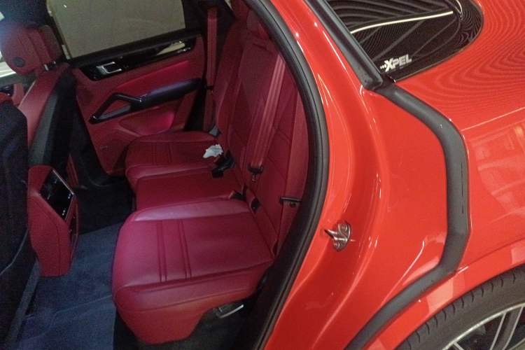 Used Porsche Cayenne 2020 Cayenne S Coupé 2.9T Left Rear Seat