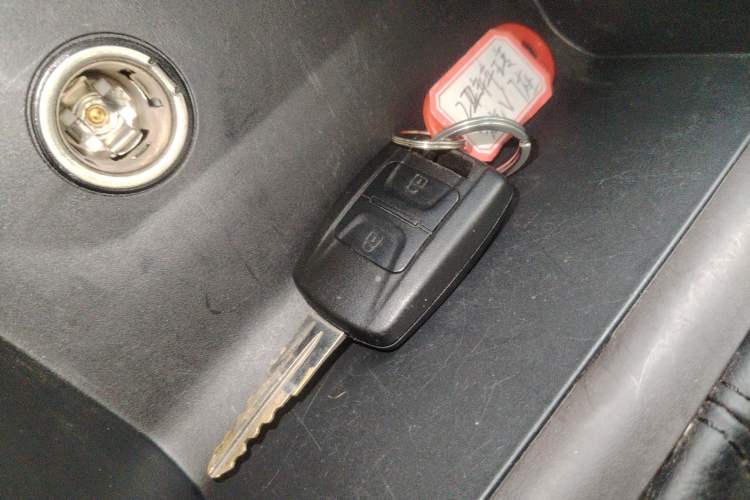 Used Wuling Hongguang V 2022 1.5L Enjoy Edition Hydraulic Power Steering LAR