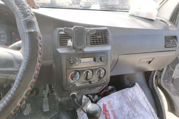 Used Wuling Rongguang 2021 1.5L Extended Standard-Grade Enclosed Window Vehicle Power-Assisted Version 5-Seater L3C