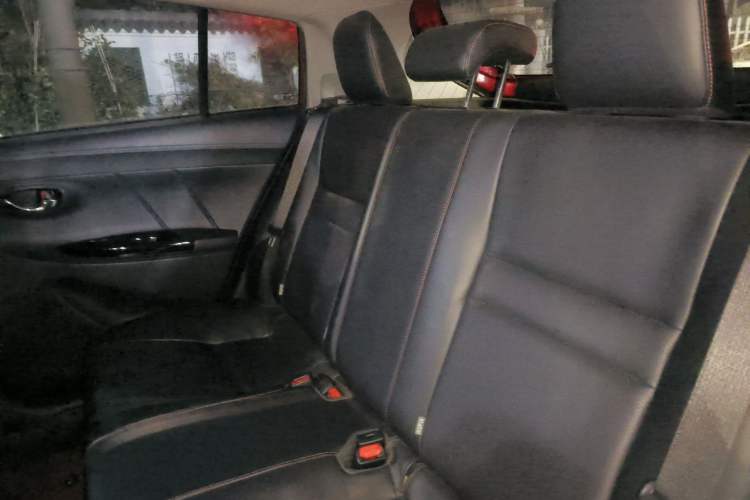 Used Toyota YARiS L Zhi Xuan 2020 X-Trail X 1.5L CVT Luxury Edition Left Rear Seat