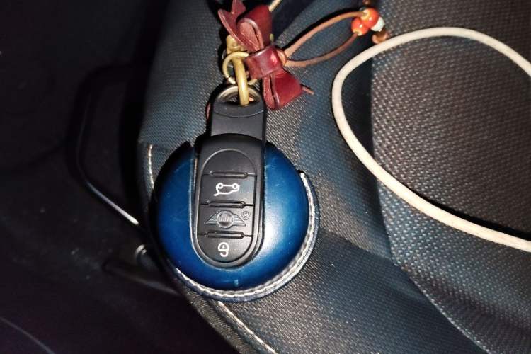 Used MINI 2020 1.5T ONE Five-Door Edition Vehicle Key