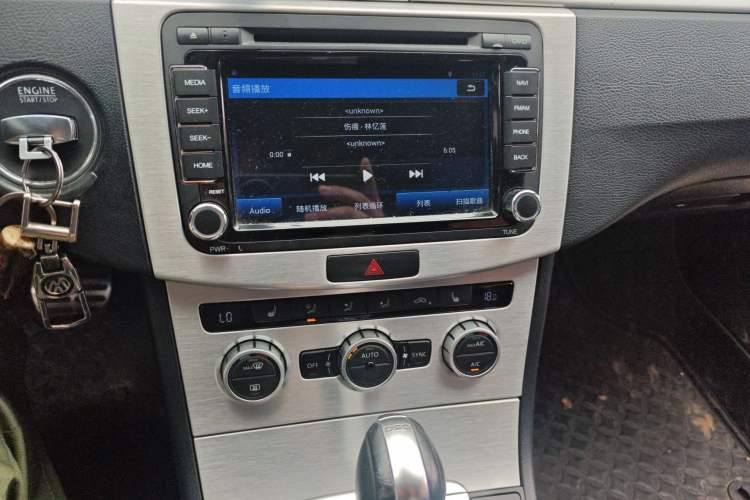 Used Volkswagen FAW-Volkswagen CC 2015 1.8TSI Prestige Model
