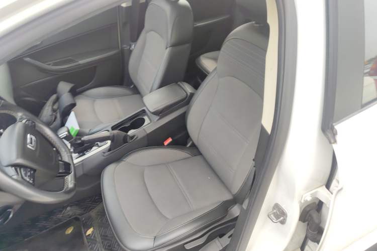 Used Qoros 3 2016 Urban SUV 1.6T Automatic Zhiyue Model Left Front Seat