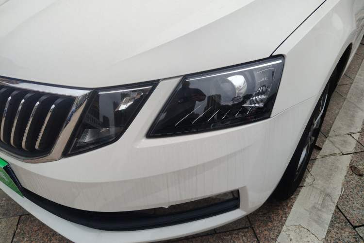 Used Skoda Octavia 2018 1.6L Automatic Comfort Edition
