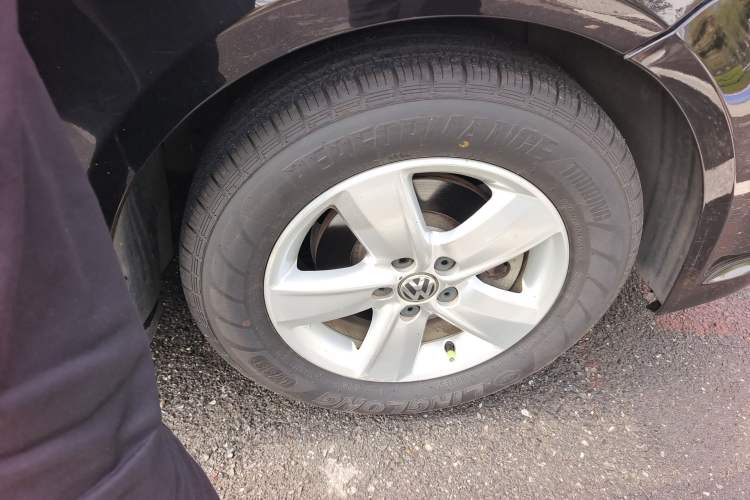 Used Volkswagen Lavida 2013 Classic 1.6L Manual Fashion Edition