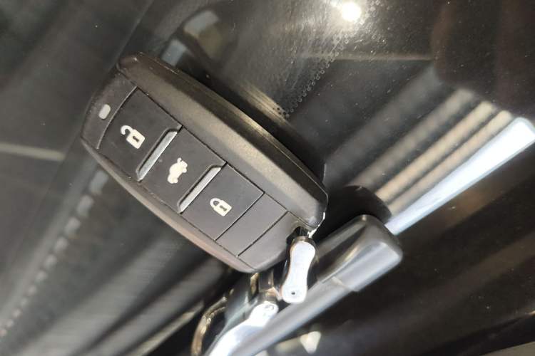 Used Oshan CX70 2017 CX70T 1.5T Manual High-Performance Edition