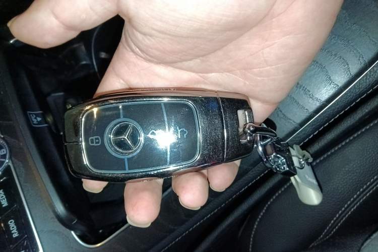 Used Mercedes-Benz E-Class 2019 E 200 Sport Edition Interior 1