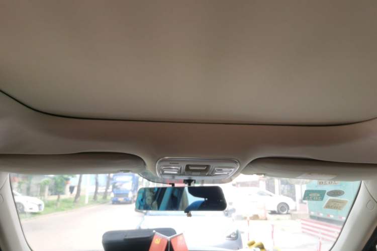 Used Geely Auto Emgrand X7 Sport 2018 1.8TD Automatic Two-Wheel Drive Smart Connect 4G Internet Edition
