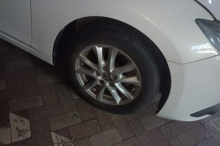 Used Mazda 3 Axela 2016 Sedan 1.5L Manual Comfort Model
