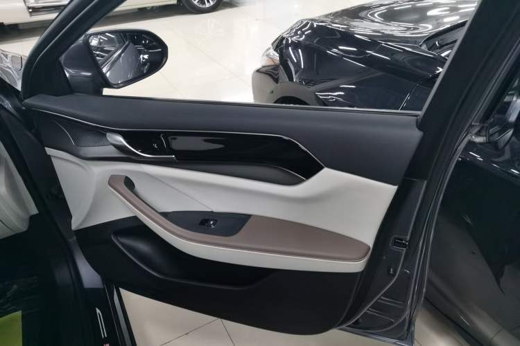 Used BYD Qin PLUS 2023 Champion Edition DM-i 120KM Beyond Model