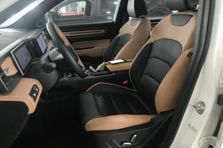 Used Geely Auto icon 2025 Linglong 1.5TD Ruyi Edition
