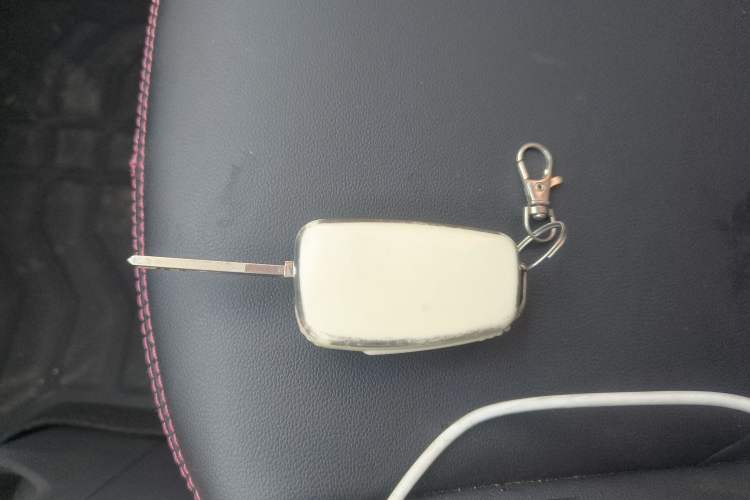 Used Chery QQ Ice Cream 2022 120km Milkshake Phosphate Lithium-Iron
