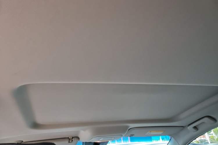 Used Buick GL8 2023 Land Executive Class Comfort Model
