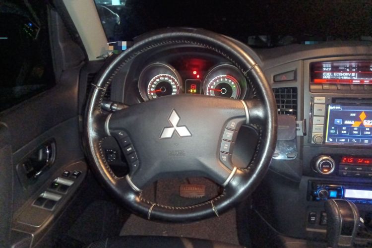 Used Mitsubishi Pajero 2014 3.0L Elite Edition
