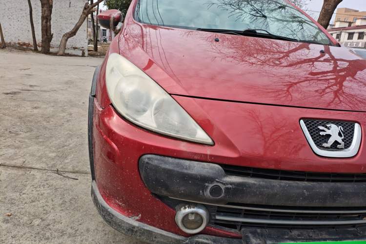 Used Peugeot 307 2013 1.6L Manual CROSS
