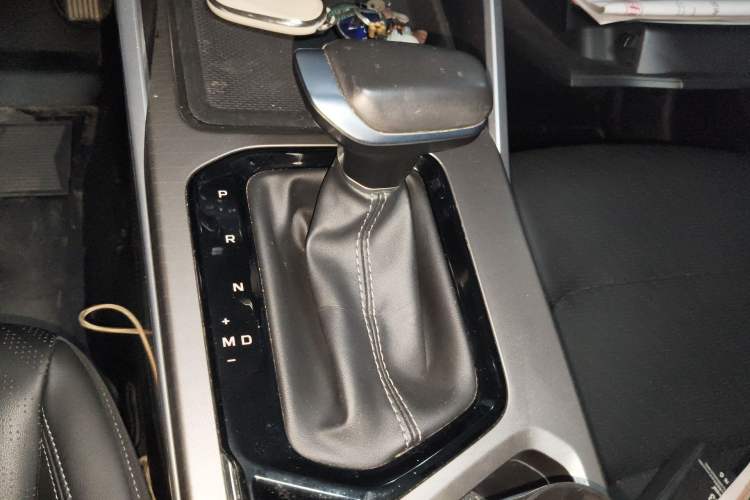 Used Geely Auto Emgrand 2022 4th Generation 1.5L CVT Luxury Model Gear Lever