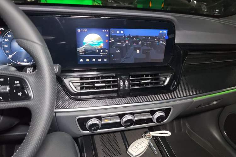 Used Hongqi HS5 2026 Model 2.0T Four-Wheel Drive Xuan Ying Edition
