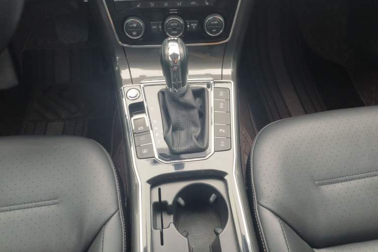 Used Volkswagen Passat 2016 330TSI DSG Prestige Edition
