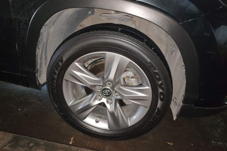 Used Toyota Highlander 2018 2.0T Four-Wheel Drive Prestige Version 7 Seats China VI Standard