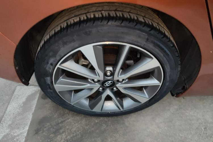 Used Hyundai Elantra (5th Generation / Langdong) 2015 1.6L Automatic Leading Model