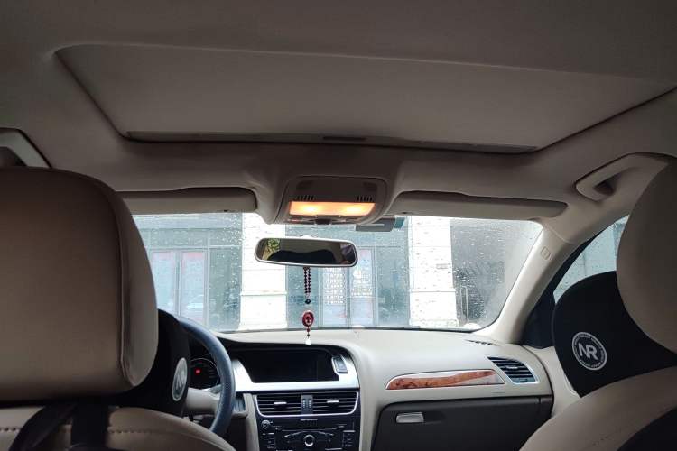 Used Audi A4L 2011 2.0 TFSI Comfort Model
