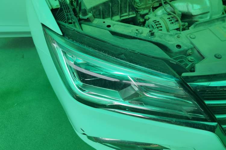 Used Roewe i5 2019 1.5L Automatic 4G Connected Langyue Edition Right Front Headlight