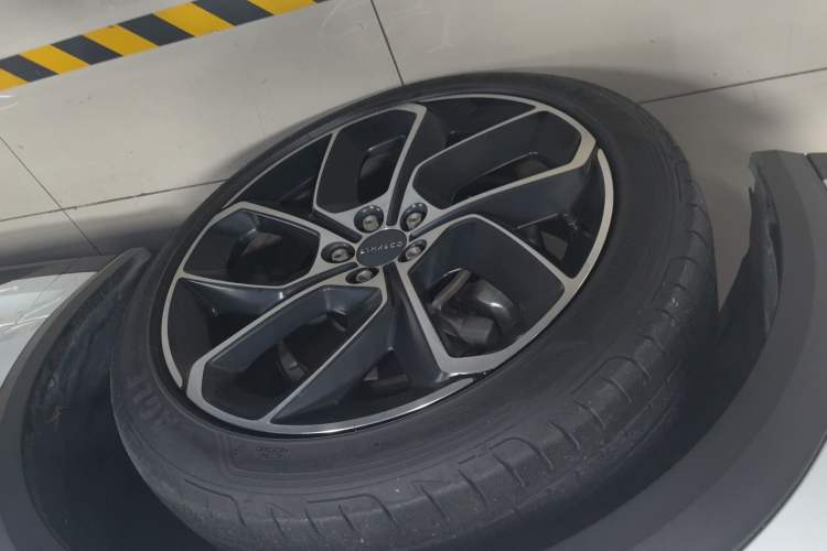 Used Lynk & Co 05 2020 2.0TD Two-Wheel Drive Shine Halo
