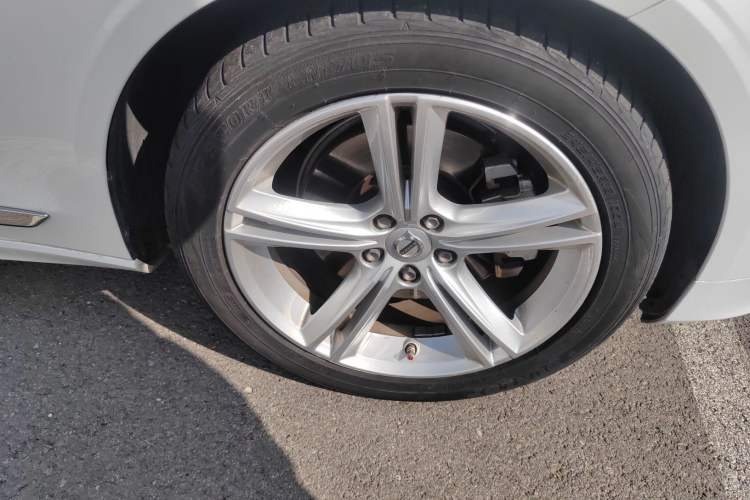 Used Volvo S90 2019 T5 Zhiyuan Edition Right Front Wheel Hub