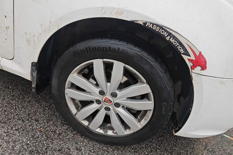 Used Roewe 350 2014 1.5L Manual Xunchi Edition Right Front Wheel Hub