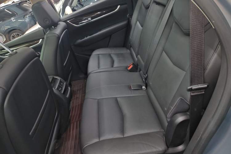 Used Cadillac XT5 2018 25T Luxury Model
