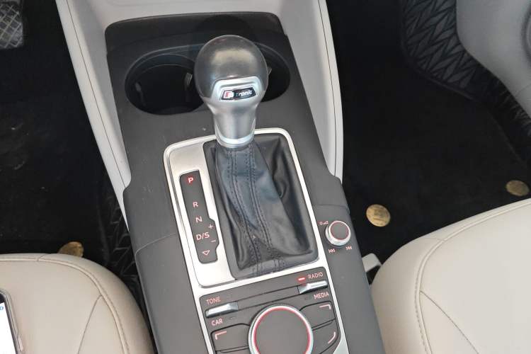 Used Audi A3 2014 Limousine 35 TFSI Automatic Fashion Model
