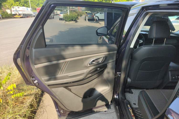 Used Oshan X7 PLUS 2022 1.5T Blue Whale Edition Automatic Smart Luxury 7-Seater