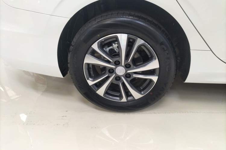 Used CHANGAN Eado 2024 PLUS Blue Whale NE 1.4T GDI DCT High-Energy Edition Right Rear Wheel Hub