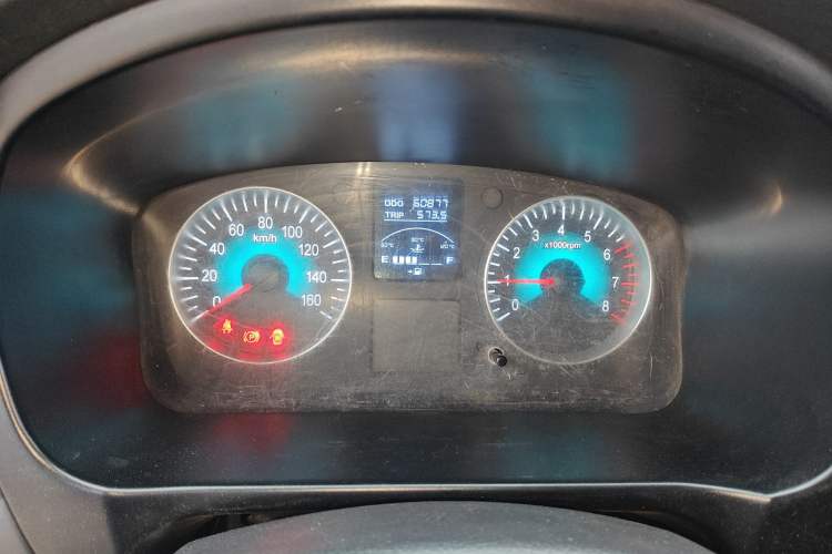 Used Jinbei Gold Hiace 2021 1.5L Passenger Van Travel Lion 6-Seater