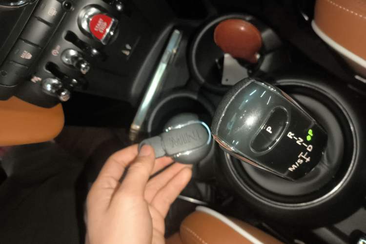 Used MINI 2022 Updated 1.5T COOPER Artist