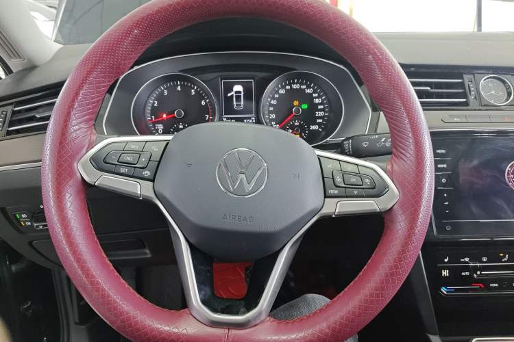 Used Volkswagen Magotan 2020 330TSI DSG Luxury Edition Steering Wheel