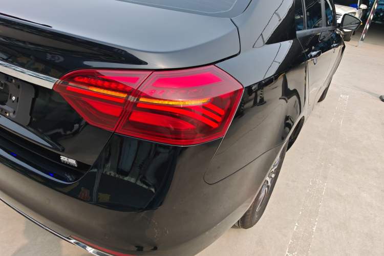 Used Geely Auto Emgrand 2019 Leading Edition 1.5L Manual Luxury Model China VI Standard
