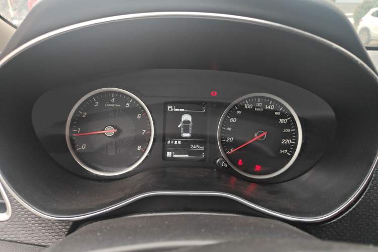 Used Baojun 730 2019 1.5T Manual Fashion Model 7-seater China VI
